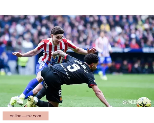 2026世界杯更衣室全程直播揭秘球员私下生活与备战幕后故事